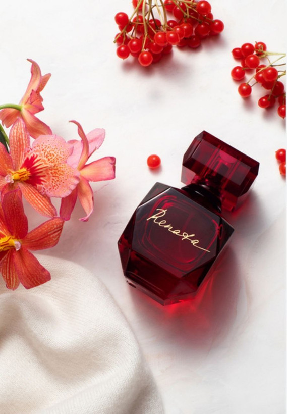 عطر زنانه رناتا